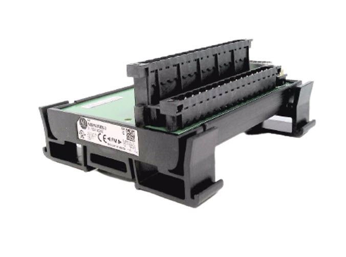 ALLEN BRADLEY 1492-RAIFM8S-3