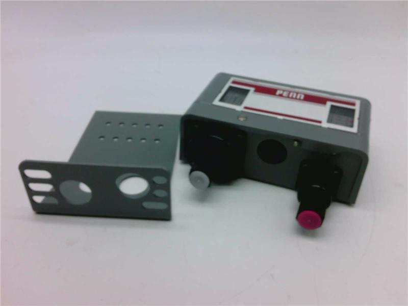 P70LA-2 by JOHNSON CONTROLS