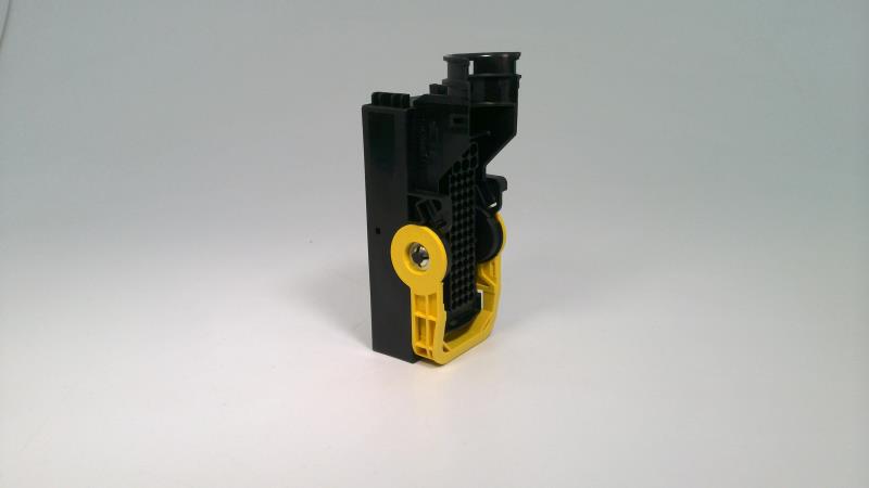 TE CONNECTIVITY 1-1418883-1