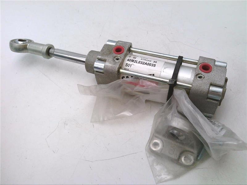 40M2L032S0035 by CAMOZZI