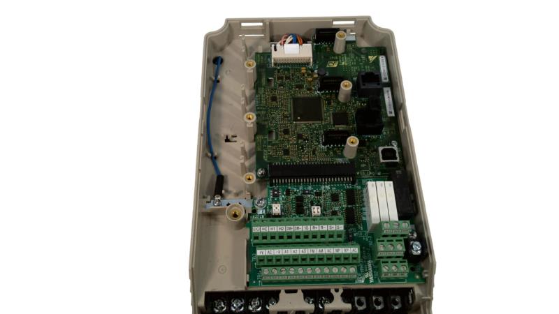 YASKAWA ELECTRIC CIMR-AU4A0002AAA