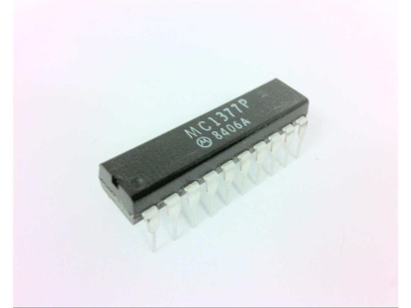 NXP SEMICONDUCTOR MC1377P