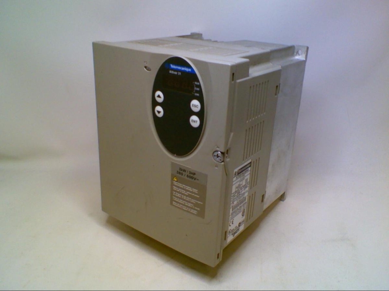 SCHNEIDER ELECTRIC ATV31HU30N4