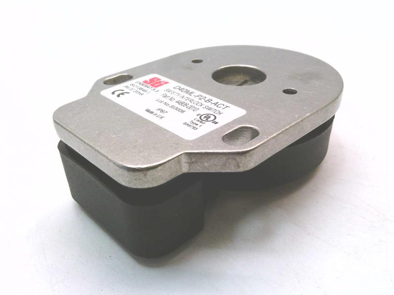 OMRON D40ML-P2-B-ACT