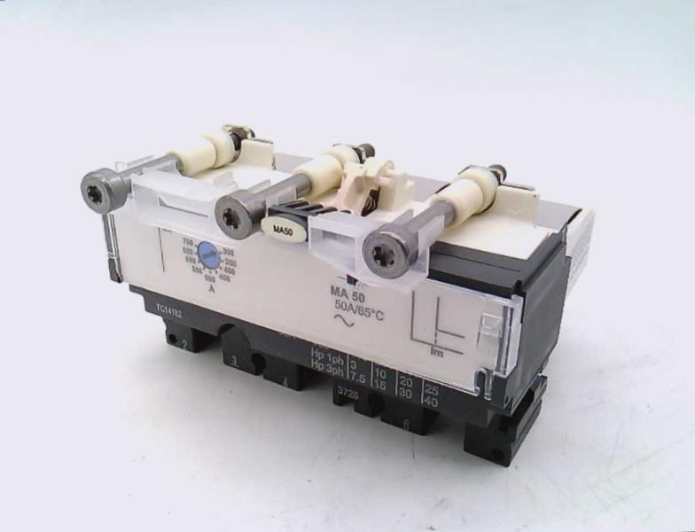 SCHNEIDER ELECTRIC LV429121