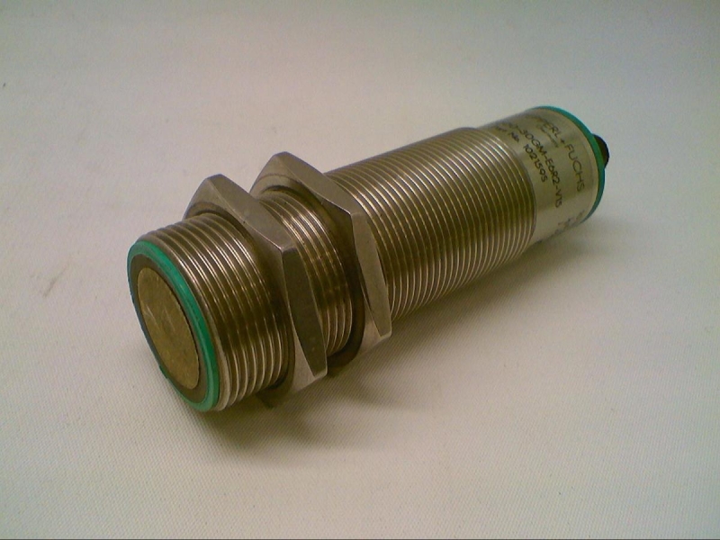 PEPPERL & FUCHS UC2000-30GM-E6R2-V15 B578