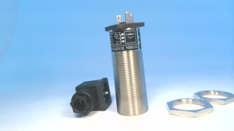 EFECTOR DIA3010-ZPKG/SS-000-K-DI5004