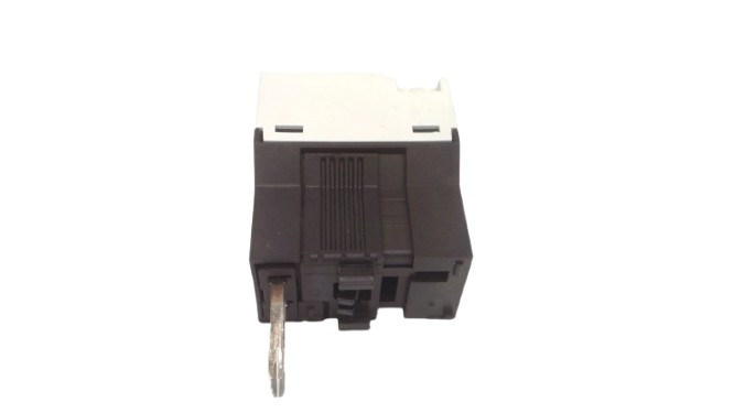 EATON CORPORATION DIL-SWD-32-001