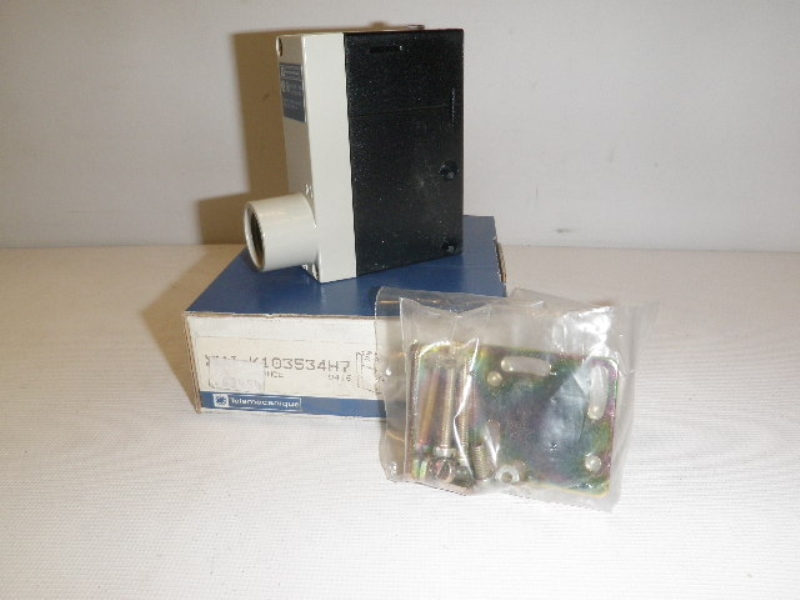 SCHNEIDER ELECTRIC XUJ-K103534H7