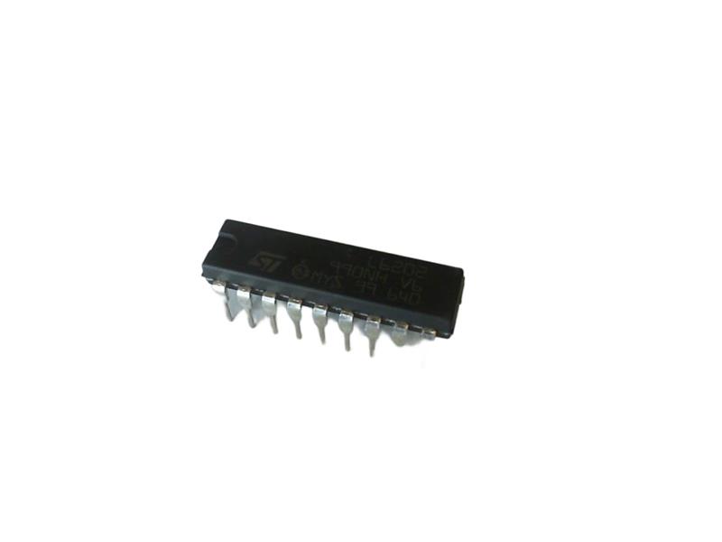 ST MICRO L6202