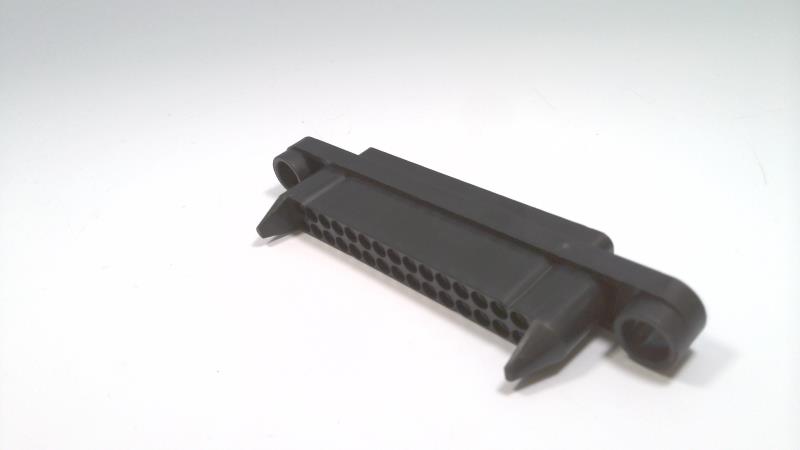 TE CONNECTIVITY 213973-1