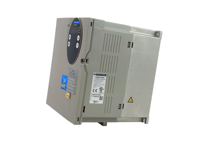 SCHNEIDER ELECTRIC LXM-05AD22-N4