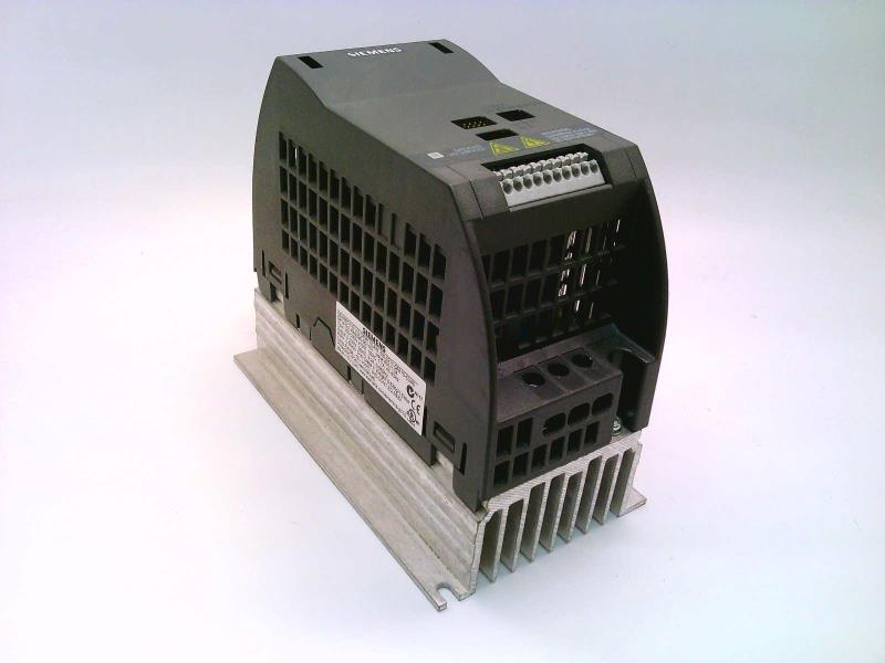 SIEMENS 6SL3211-0AB15-5UA0