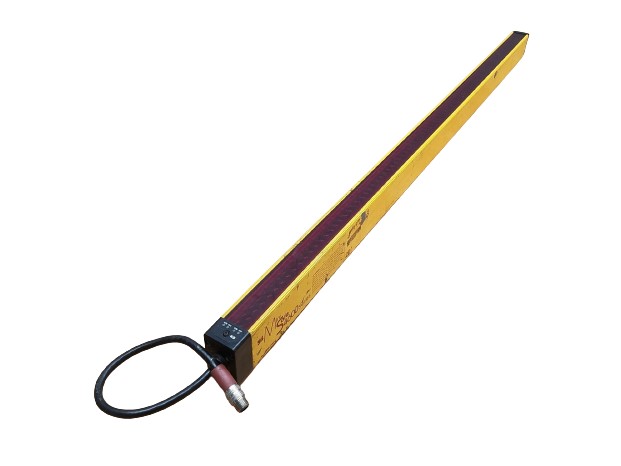 OMRON MS46SR-30-1390-Q1-R-NC-FN