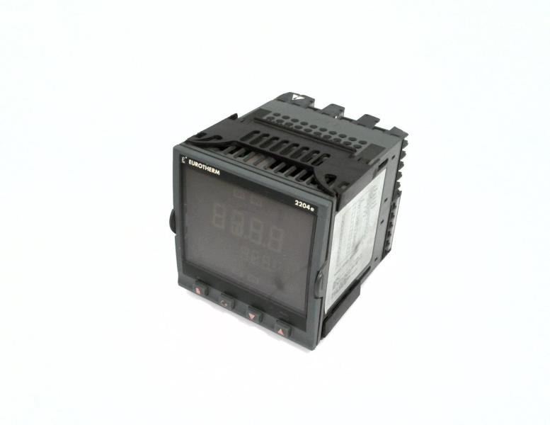 INVENSYS 2204E/CC/VH/H7/XX/XX/XX/XX/2YM/ENG/XXXXX/EU0555/