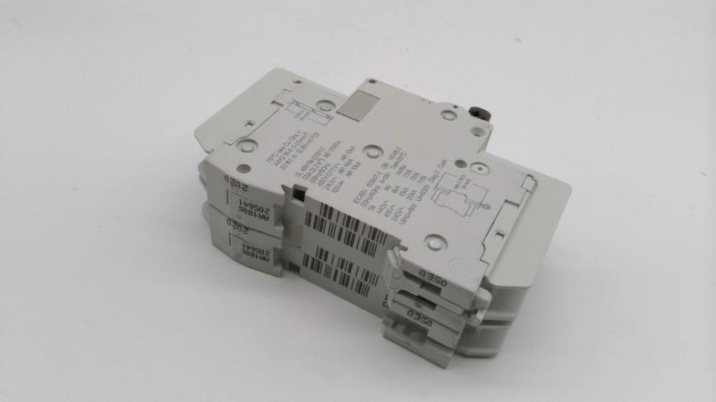 SCHNEIDER ELECTRIC M9F43202