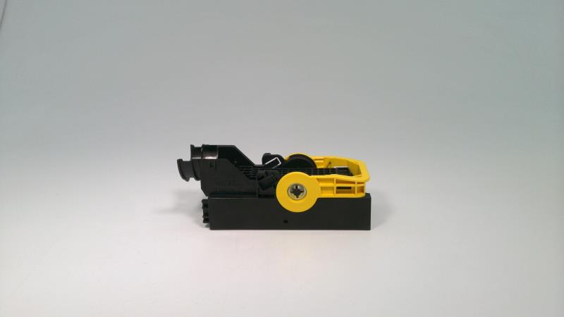 TE CONNECTIVITY 1-1418883-1