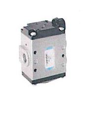 UNIVER GROUP AG-3073