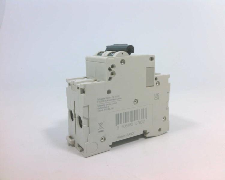 SCHNEIDER ELECTRIC M9F11263