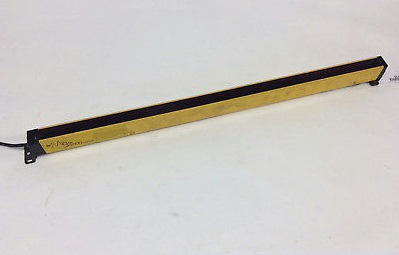 OMRON MS46SR-30-700-Q1-R-NC-FP-SO1