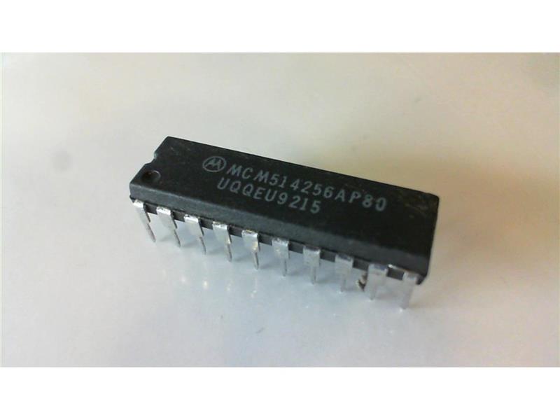 NXP SEMICONDUCTOR MCM514256AP80
