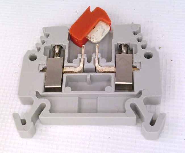 ALLEN BRADLEY 1492-WKD3TP