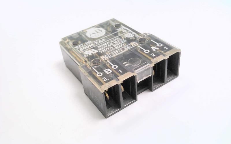ALLEN BRADLEY 800M-XA4