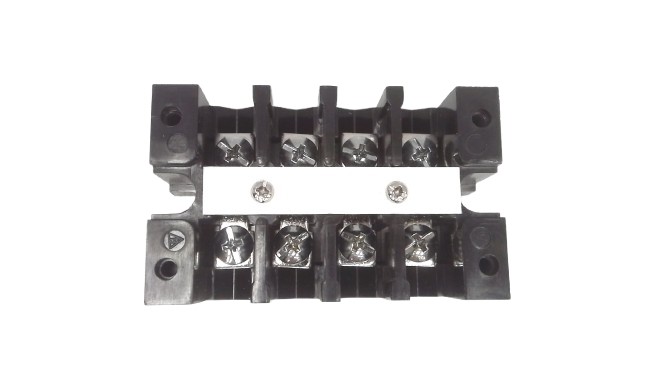 TE CONNECTIVITY B104