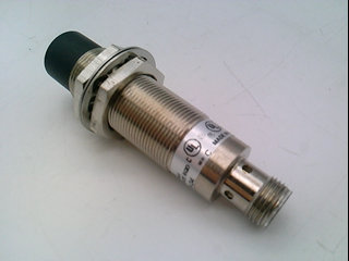 ALLEN BRADLEY 872C-D8NN18-D4