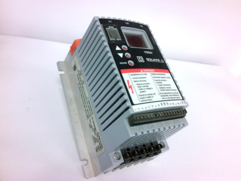 SCHNEIDER ELECTRIC VSD07-U18-N40