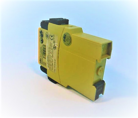 PILZ PNOZ X2.8P C 24VACDC 3N/O 1N/C