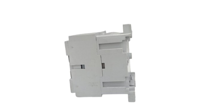 ALLEN BRADLEY 100-M05ND3