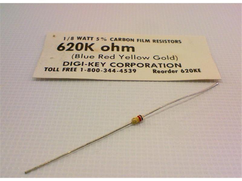 YAGEO CFR-12JB-52-620K