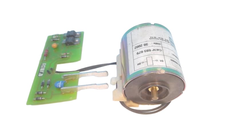 MN-U-0685679C by SCHNEIDER ELECTRIC
