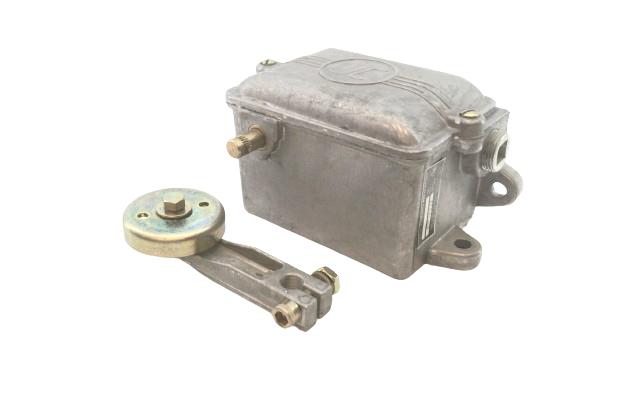 DANAHER CONTROLS HLD-3