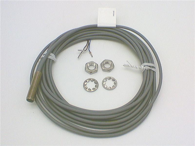 BALLUFF BES 516-324-E4-C-03