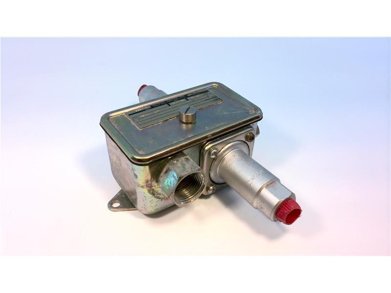 DETROIT SWITCH 222-10NB21-2223102