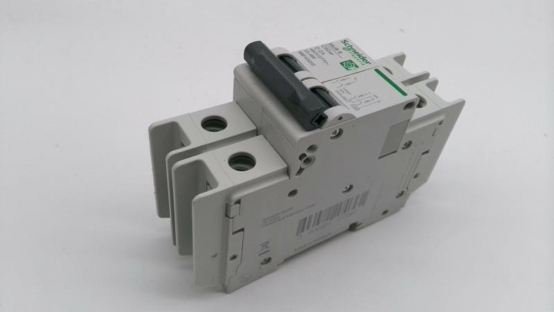 SCHNEIDER ELECTRIC M9F43202