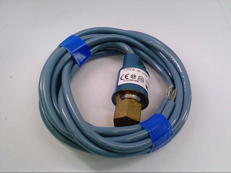 JOHNSON CONTROLS P100AA-3C