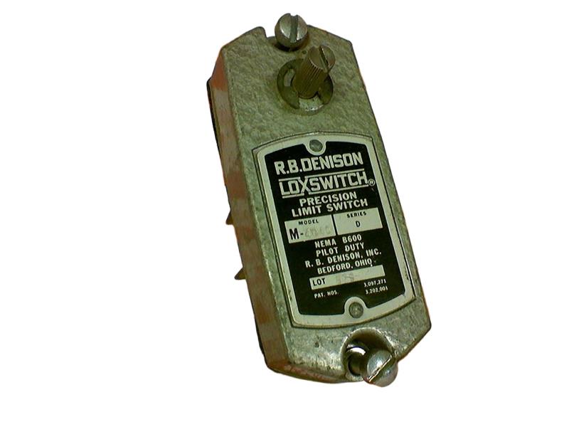 SCHNEIDER ELECTRIC M-4040