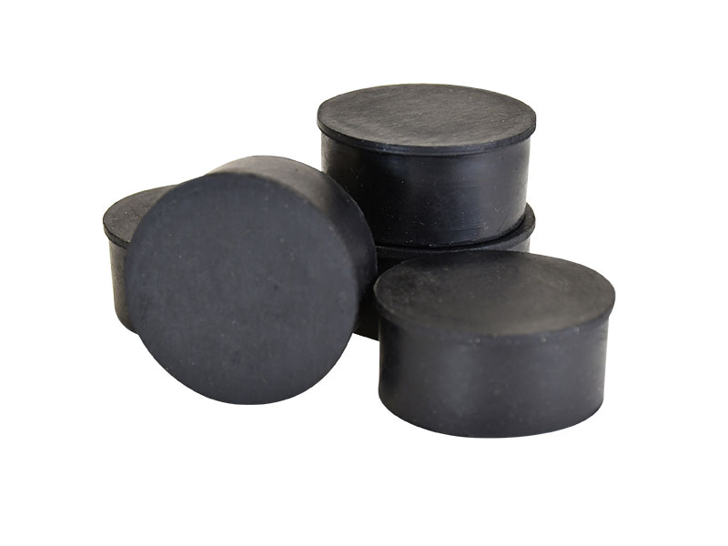 IZZY INDUSTRIES PLUG-158