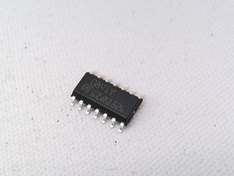 ST MICRO TL084IYDT