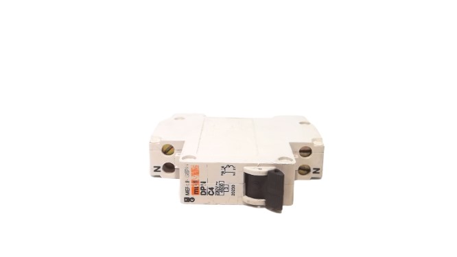 SCHNEIDER ELECTRIC DPN2P-C4