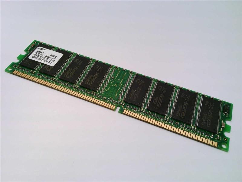 SAMSUNG M368L6523CUS-CB3