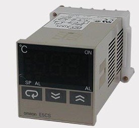 OMRON E5CS-R1PX