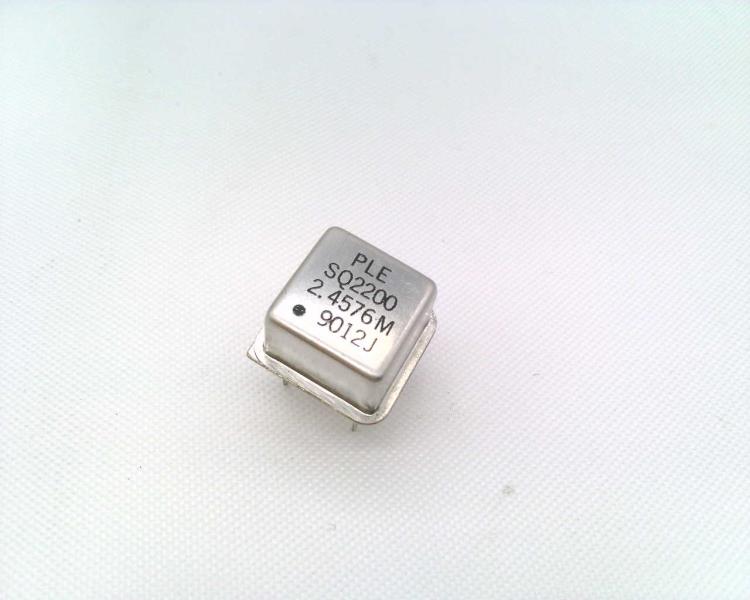 PLETRONICS SQ2200-2.4576M