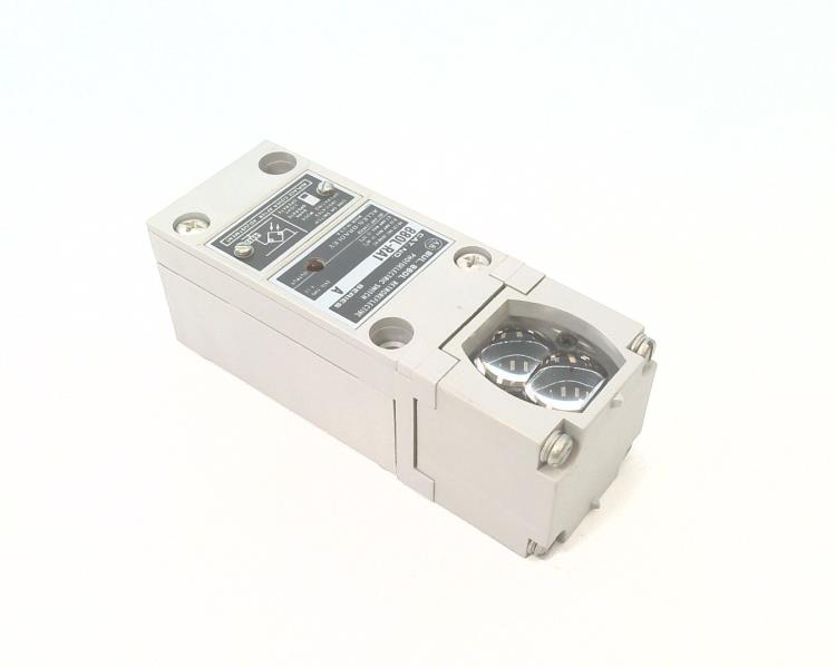 ALLEN BRADLEY 880L-RA1