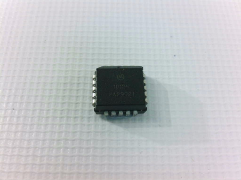 NXP SEMICONDUCTOR 10124