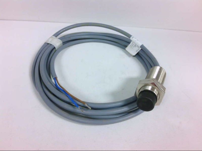 BALLUFF BES 516-213-E4-E-03