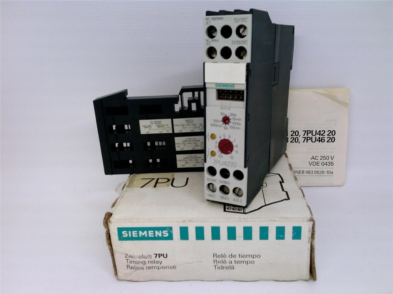 SIEMENS 7PU4220-2BN20
